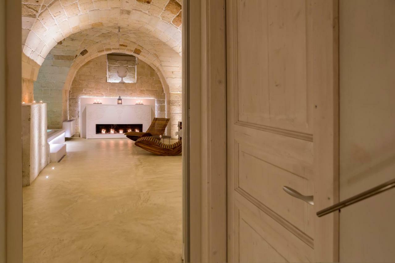 レッチェ Reluxe Private Wellness Bed & Breakfast エクステリア 写真